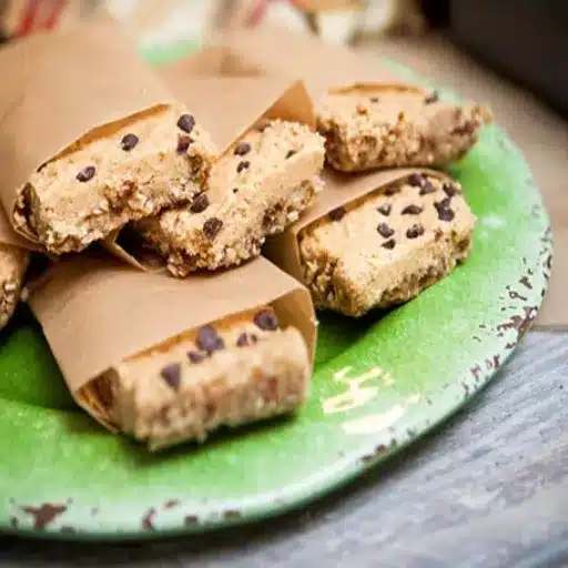 Comparing Protein Bars to Traditional Breakfast Options