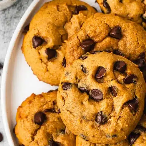 Essential Ingredients for Easy Chocolate Chip Cookies