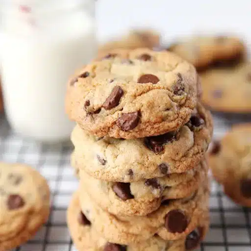 Step-by-Step Instructions for the Best Chocolate Chip Cookie Recipe